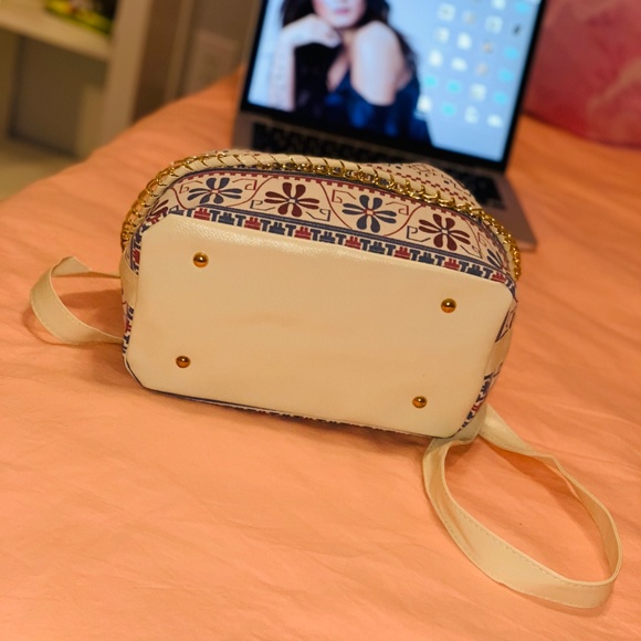 NEW Boho Crossbody/Shoulder Bucket Bag - Picture 5 of 8